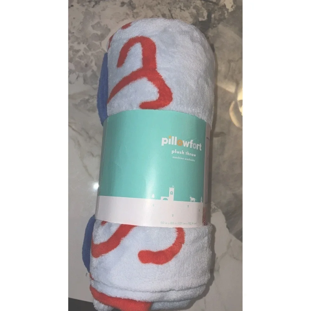 Pillowfort - Patisserie Paris Plush Throw in Light Gray and Royal Blue 50x60